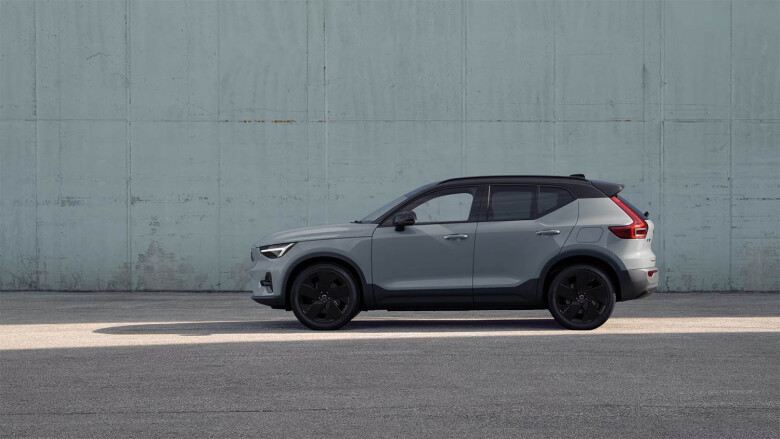 Volvo EX40 325kW TM Perf Plus Black Edition 82kWh 5dr Auto Electric Estate